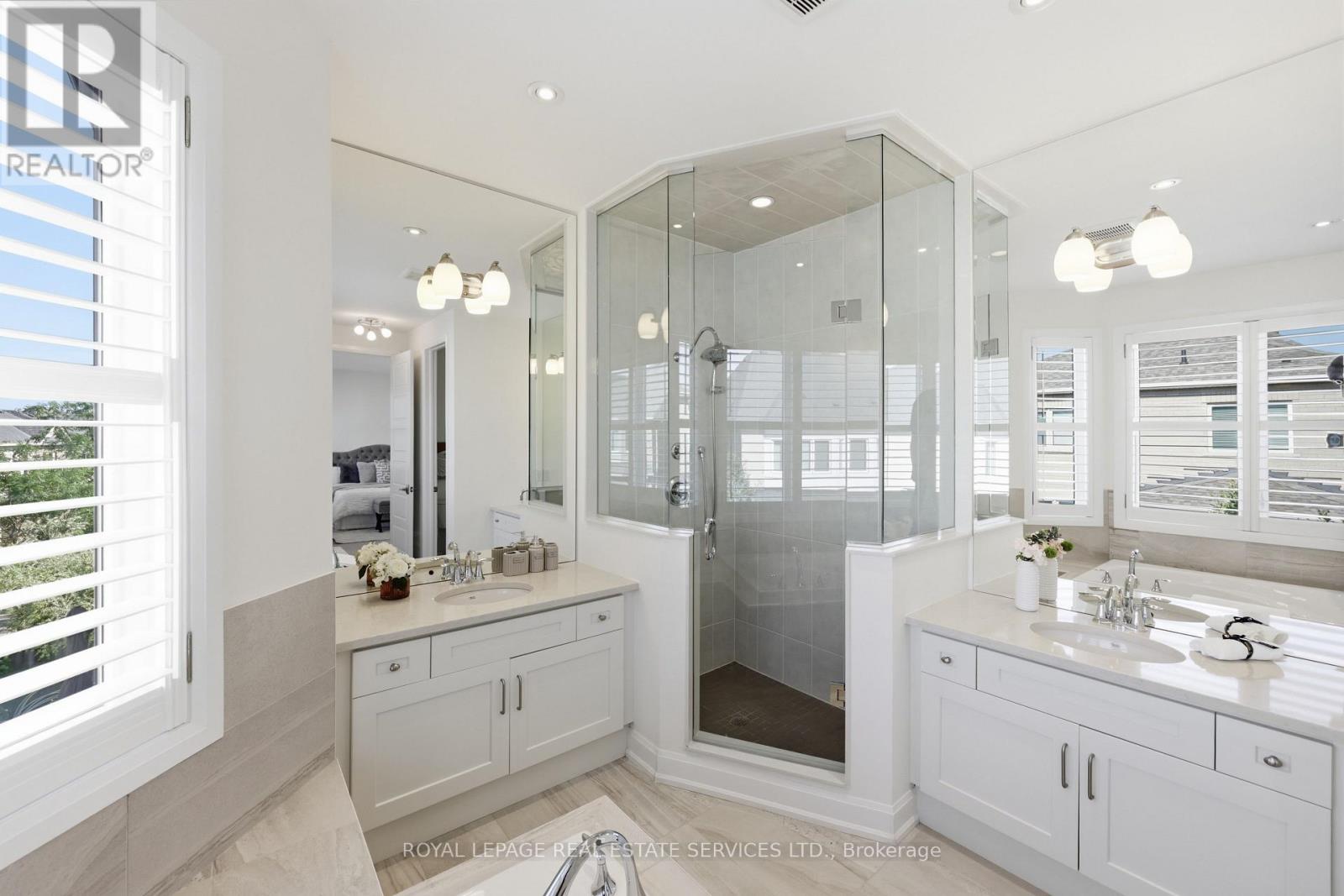 272 WISTERIA WAY - 40