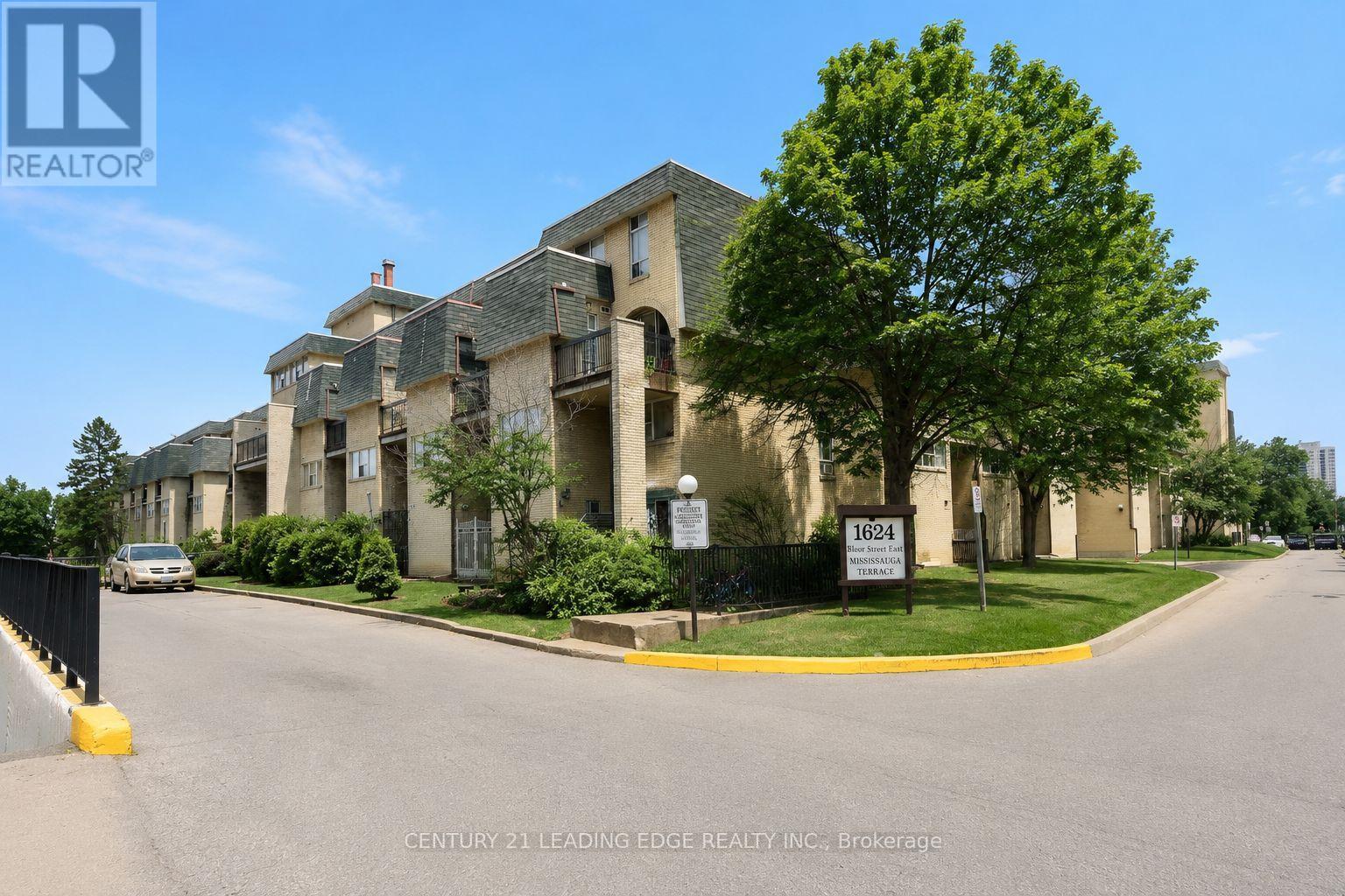 #82 1624 BLOOR STREET - 1