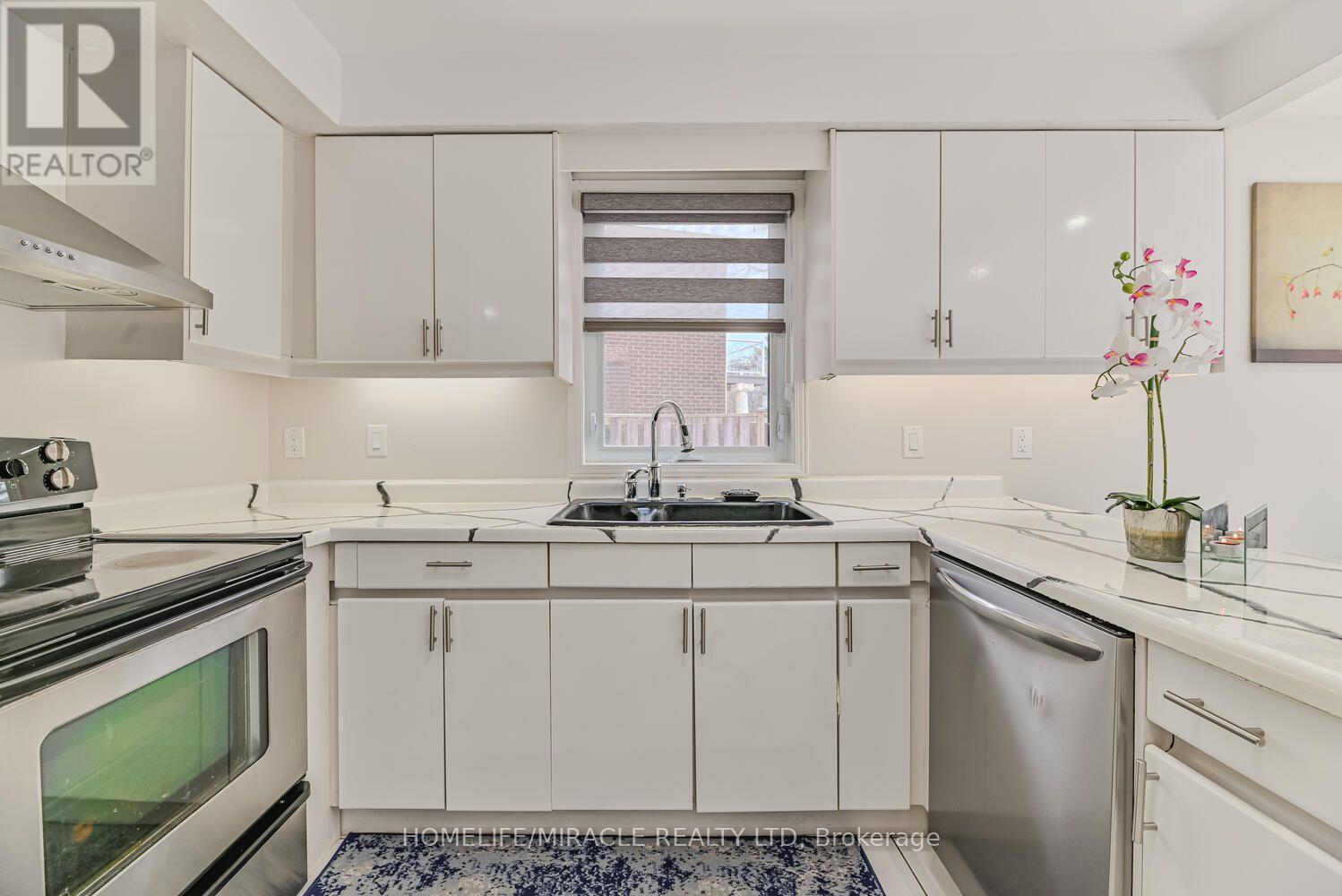 32 PLOVER PLACE - 29