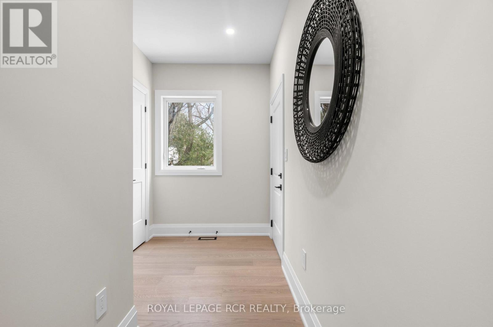 7 HENRY STREET - 26