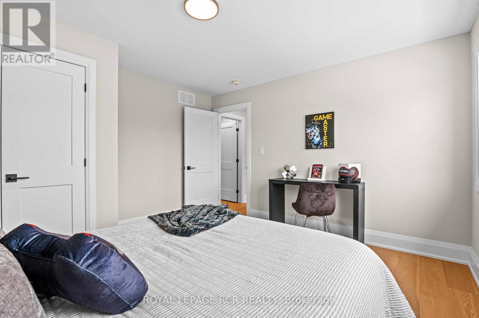 7 HENRY STREET - 39