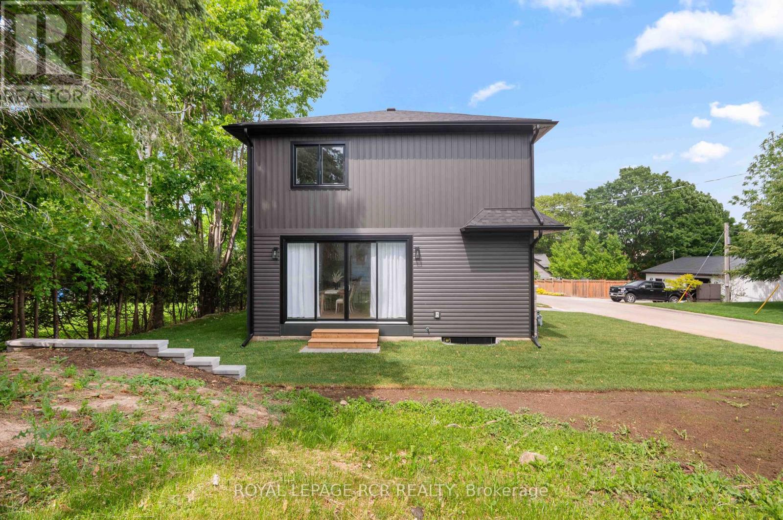 7 HENRY STREET - 46