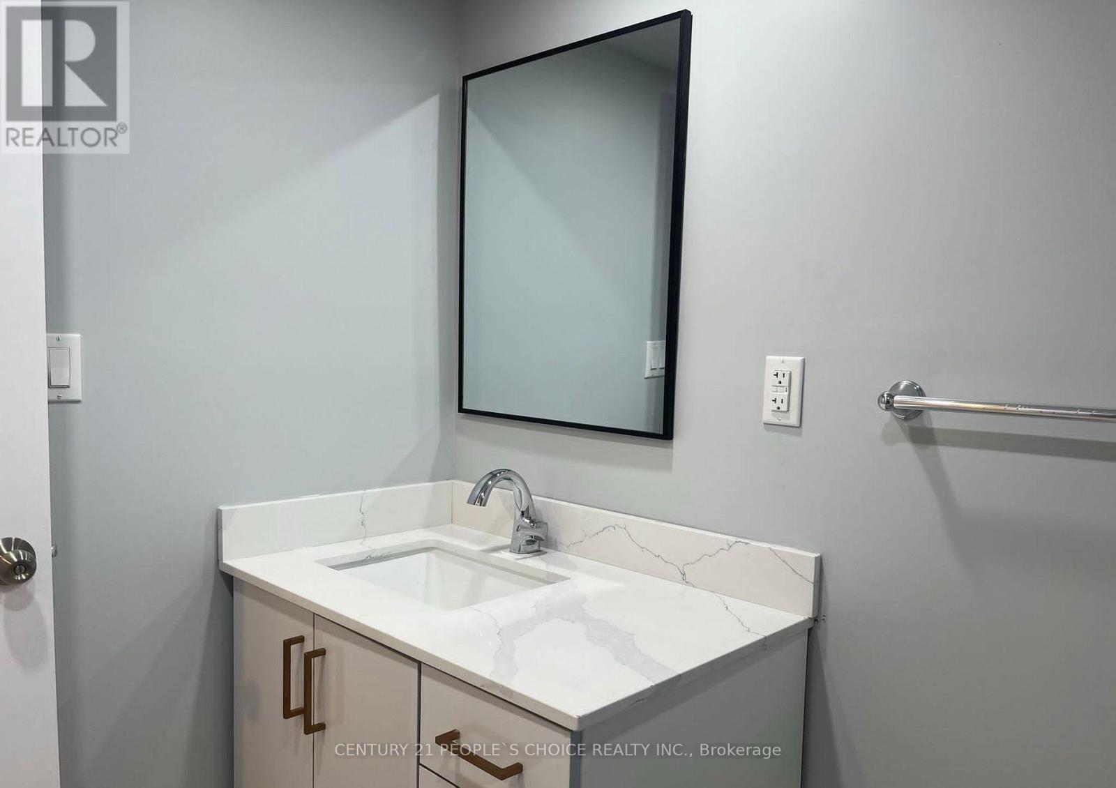 10 ROSEWOOD AVENUE - 12