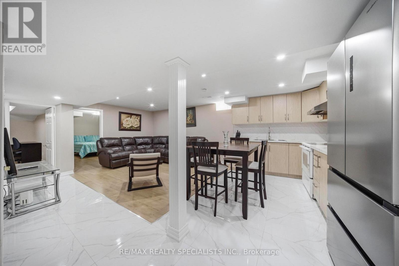 5235 HUNTINGFIELD DRIVE - 25