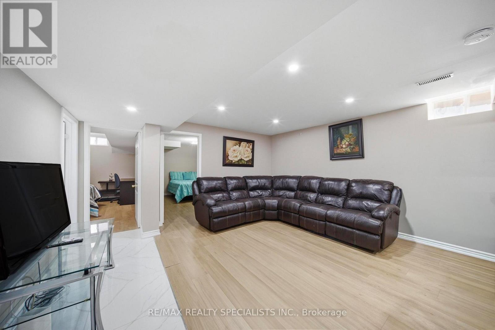 5235 HUNTINGFIELD DRIVE - 27