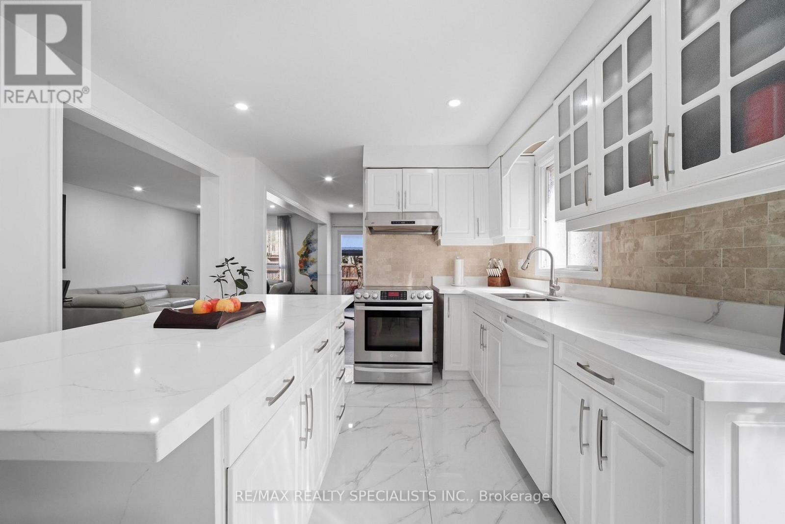 5235 HUNTINGFIELD DRIVE - 8