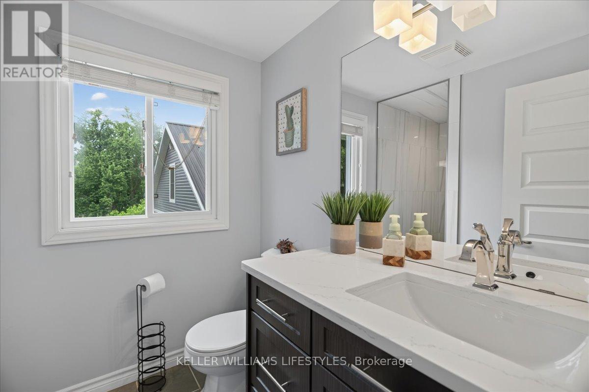 5 UNION STREET W - 21
