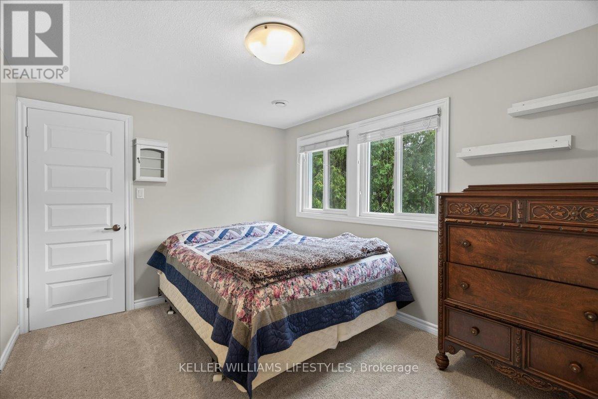 5 UNION STREET W - 23