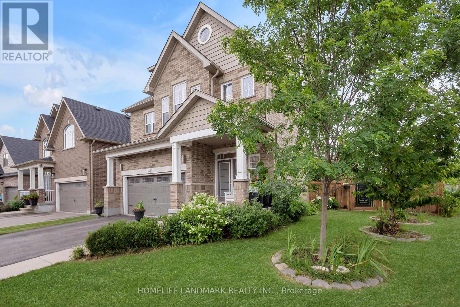 225 TREMAINE CRESCENT - 2