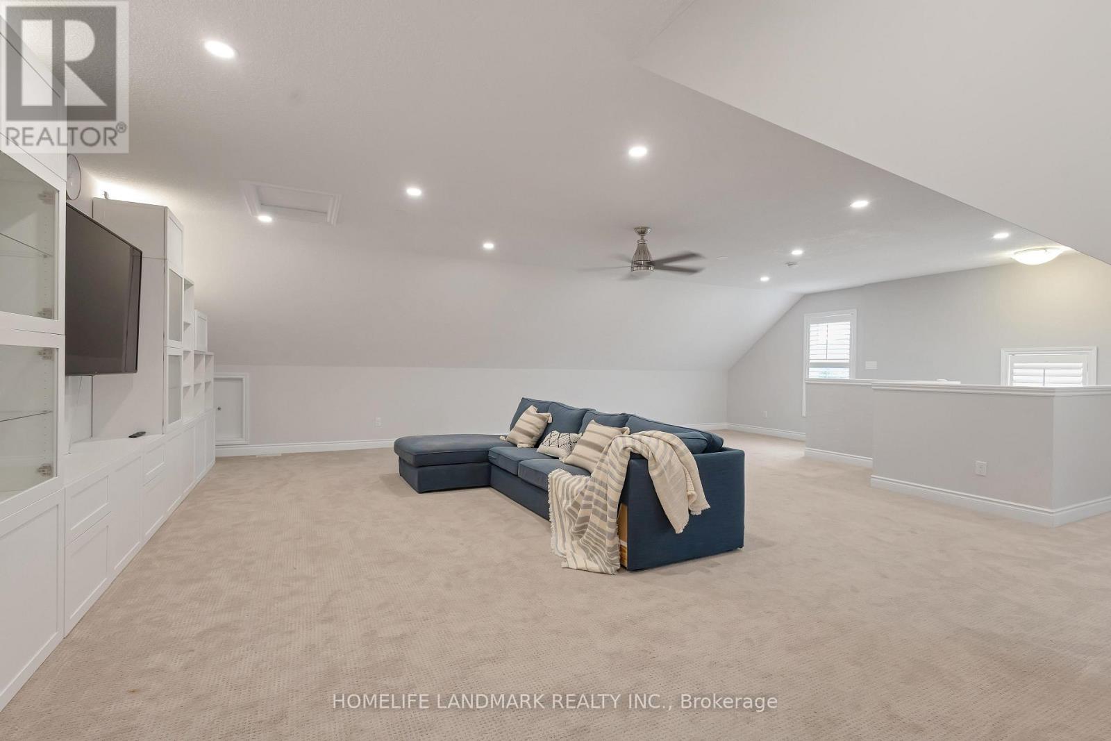 225 TREMAINE CRESCENT - 36