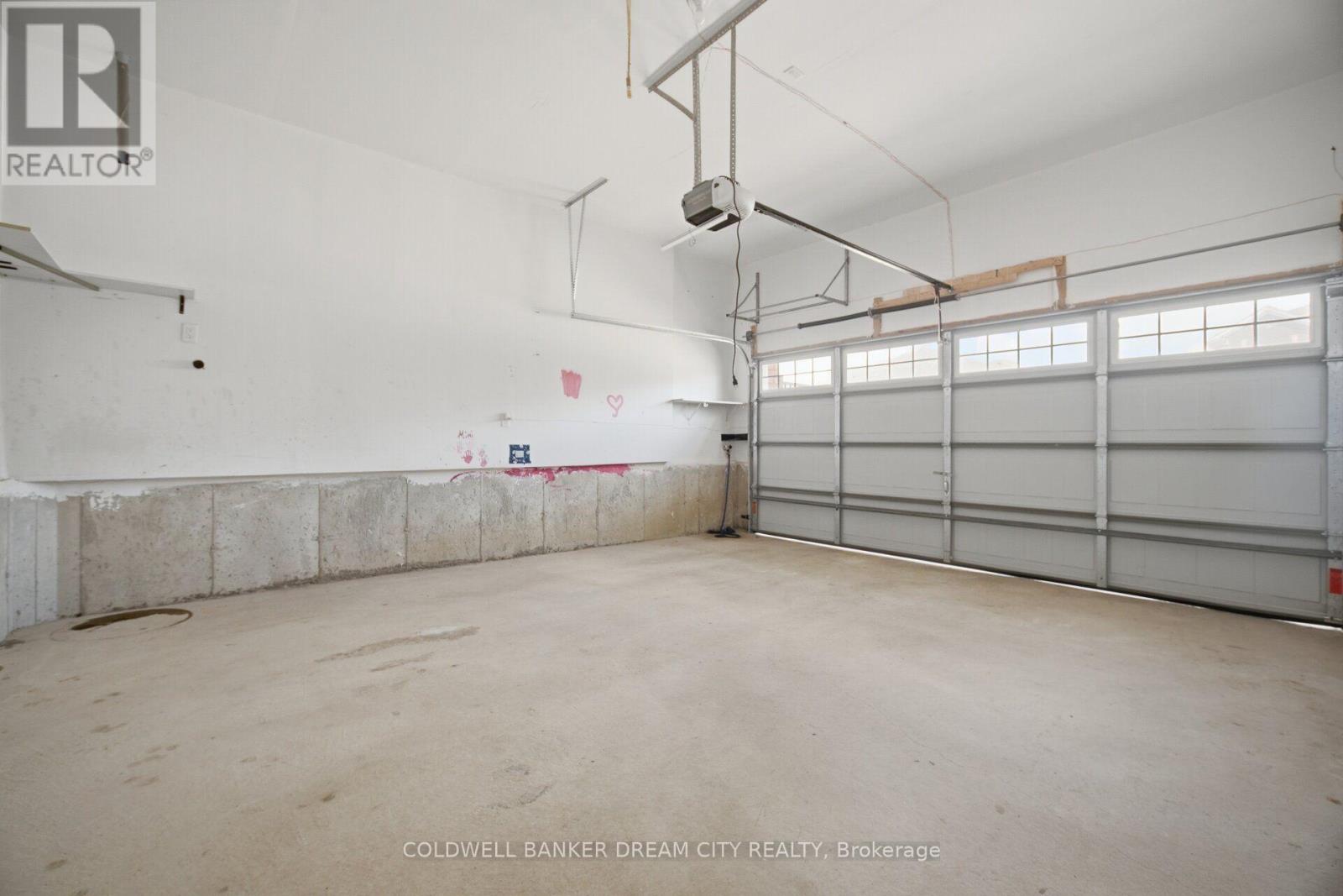 420 VANDUSEN AVENUE - 40