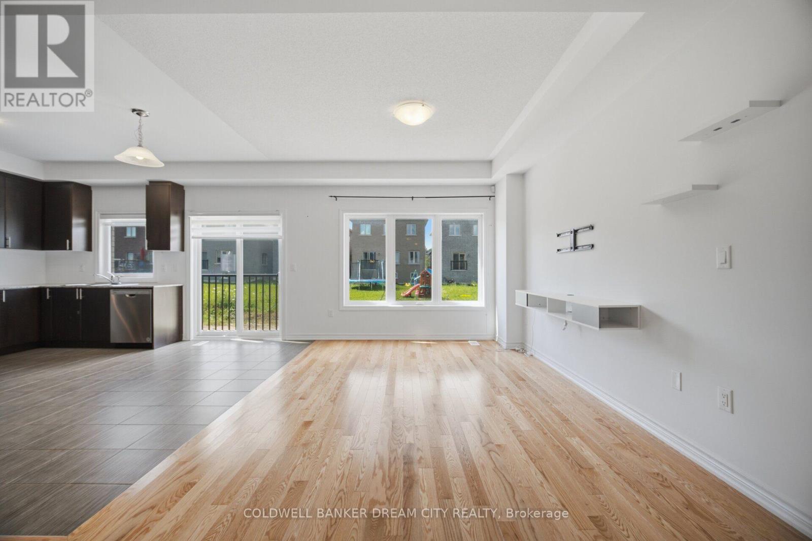 420 VANDUSEN AVENUE - 9