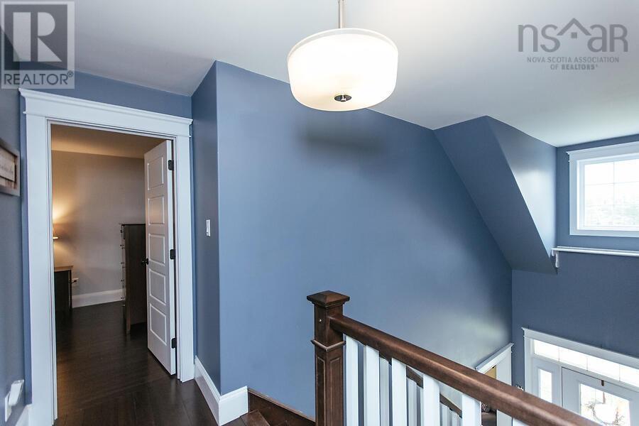 2249 Sackville Drive - 30