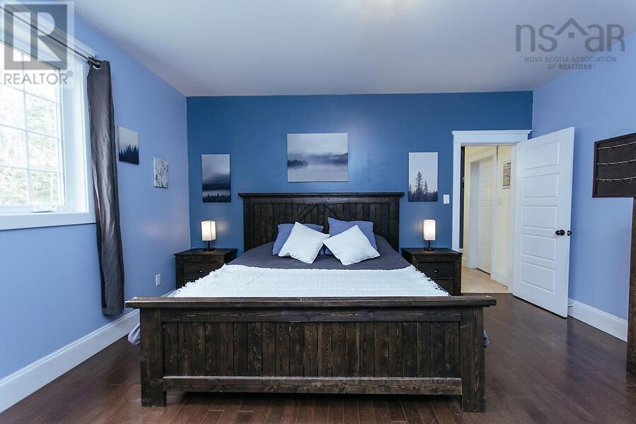 2249 Sackville Drive - 19
