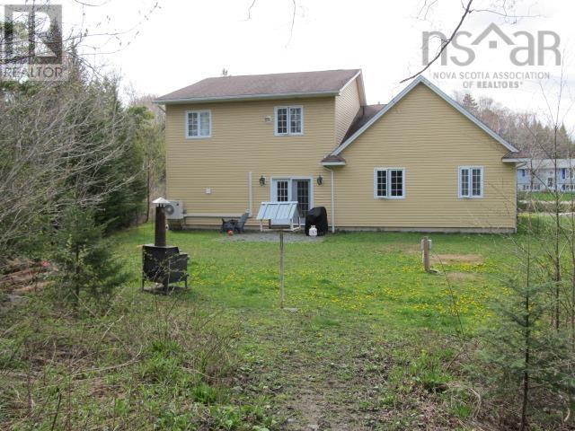 2249 Sackville Drive - 40
