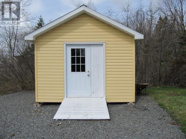 2249 Sackville Drive - 43