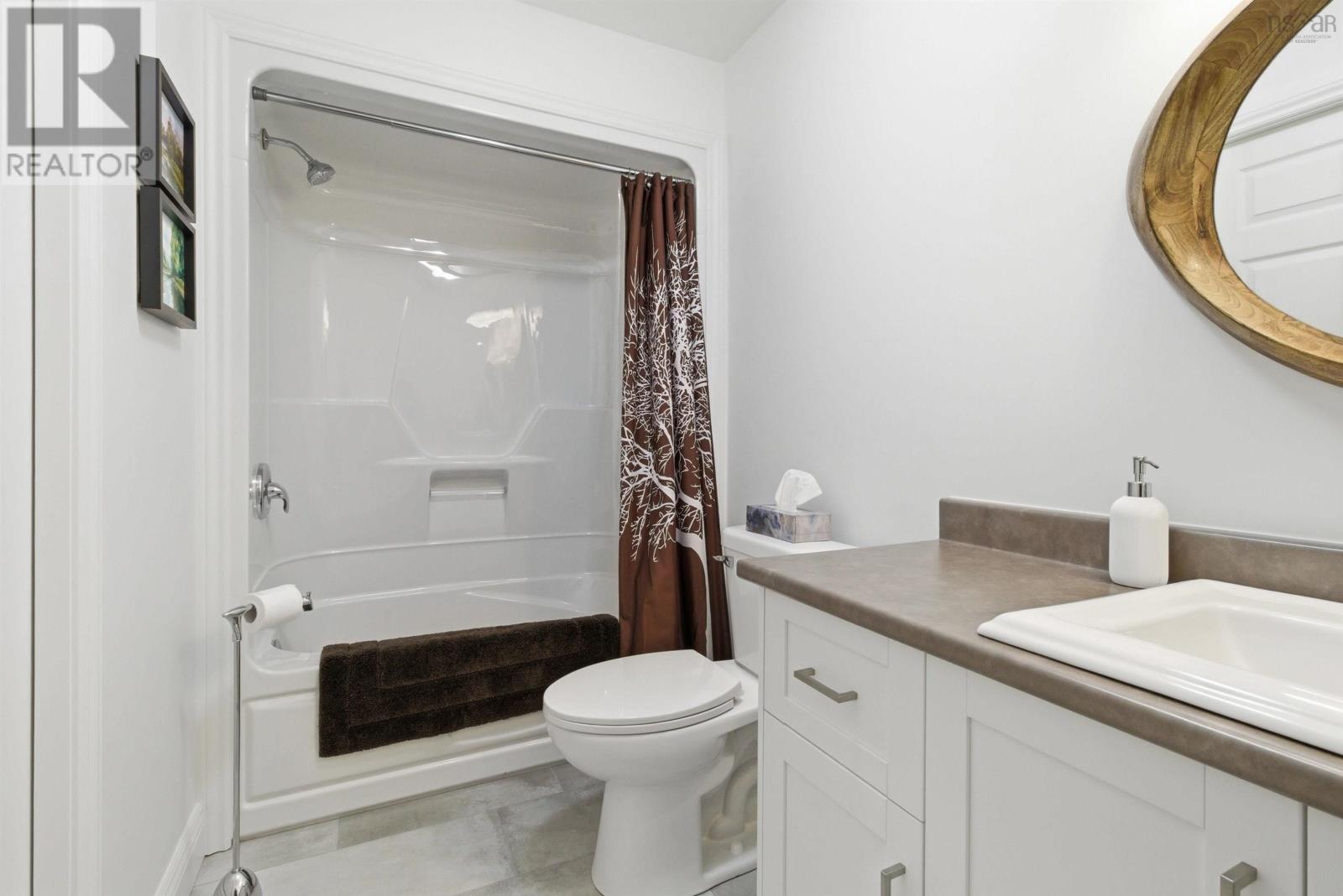 8 Goldenrod Court - 18