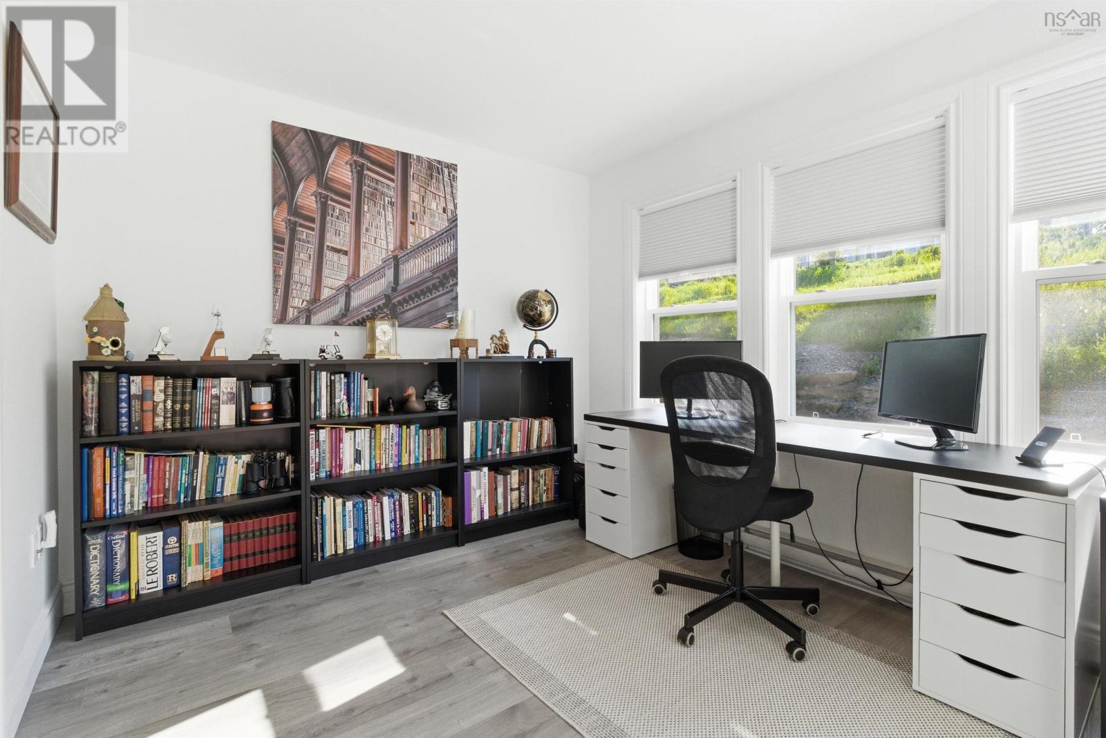 8 Goldenrod Court - 16