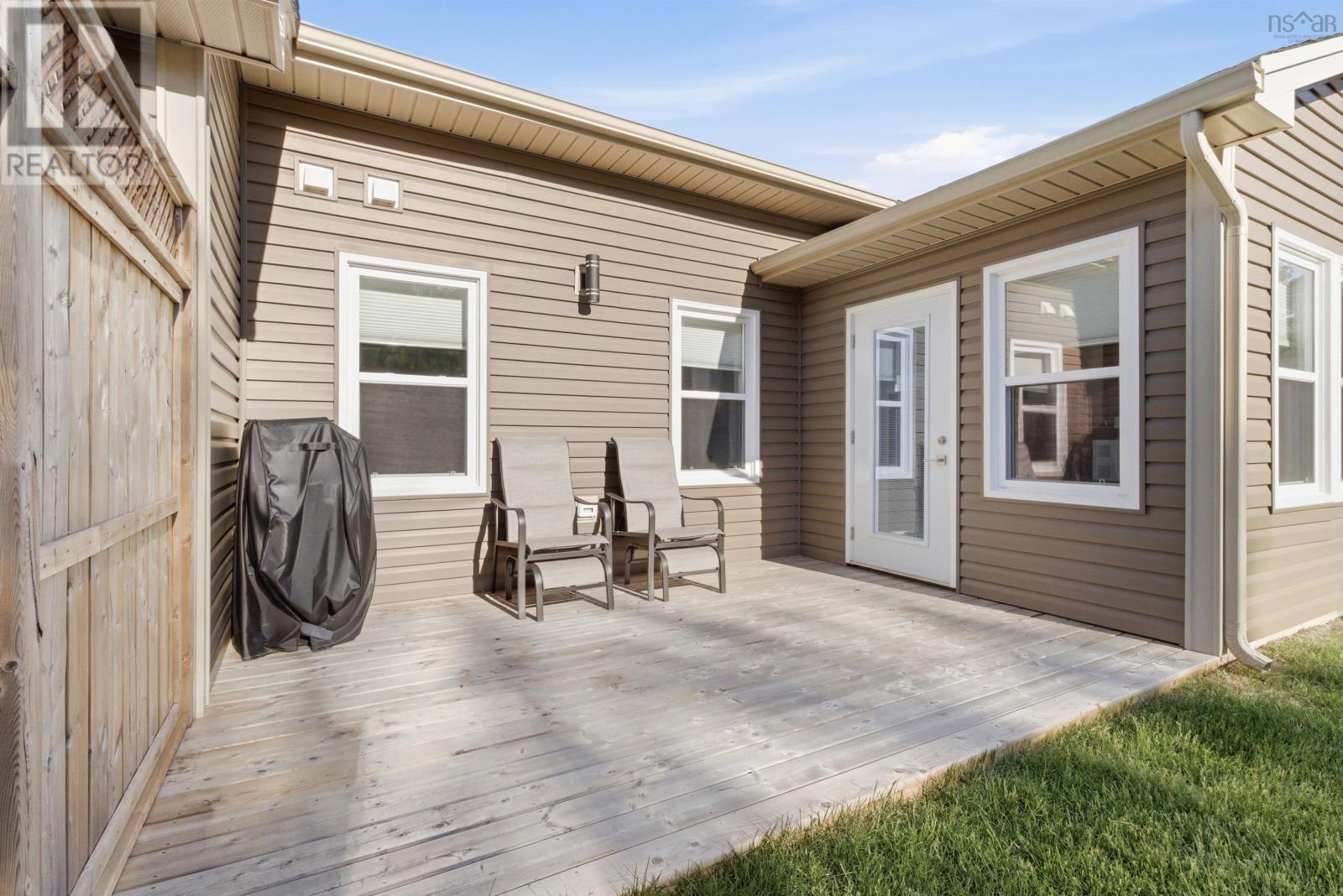 8 Goldenrod Court - 26