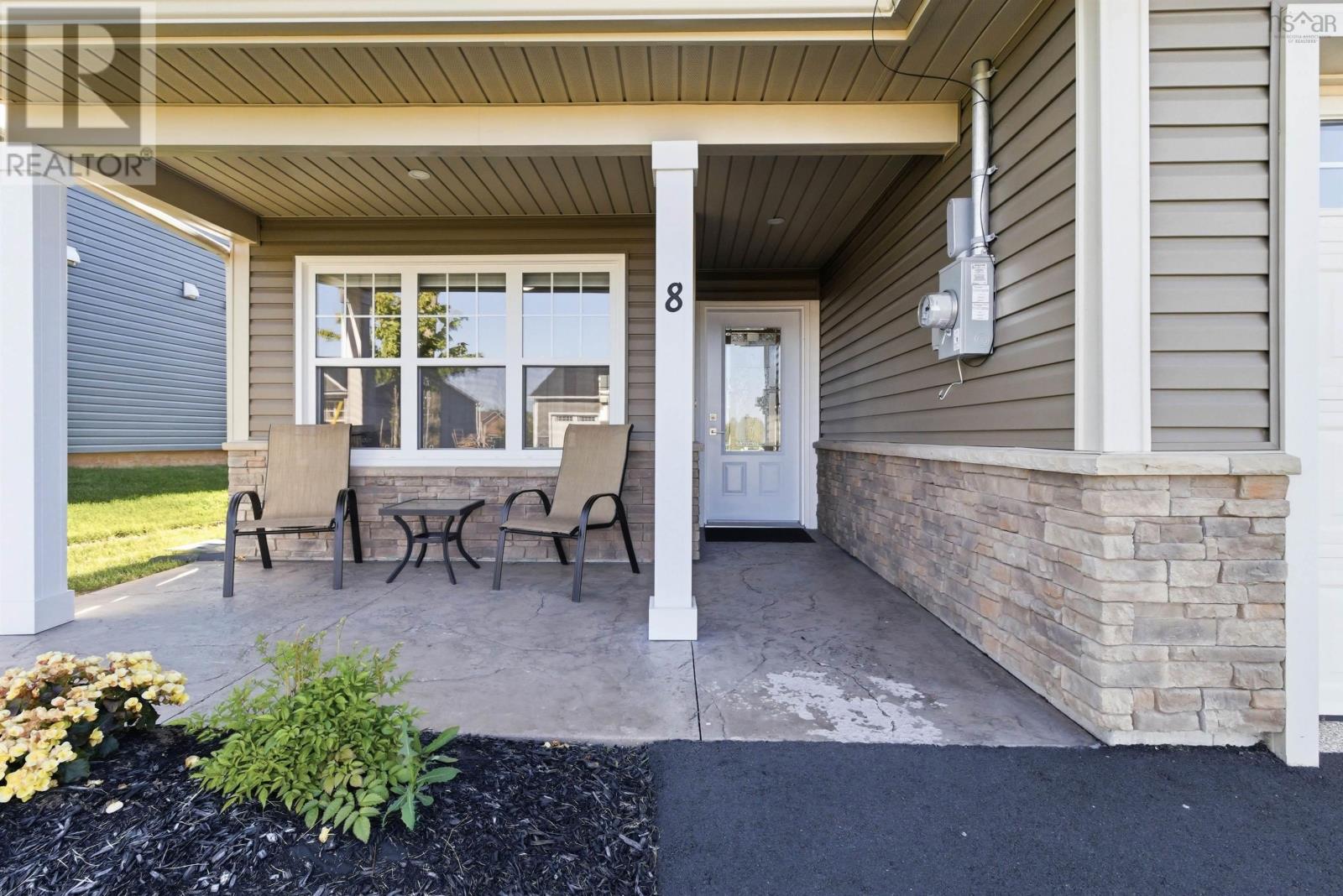 8 Goldenrod Court - 3