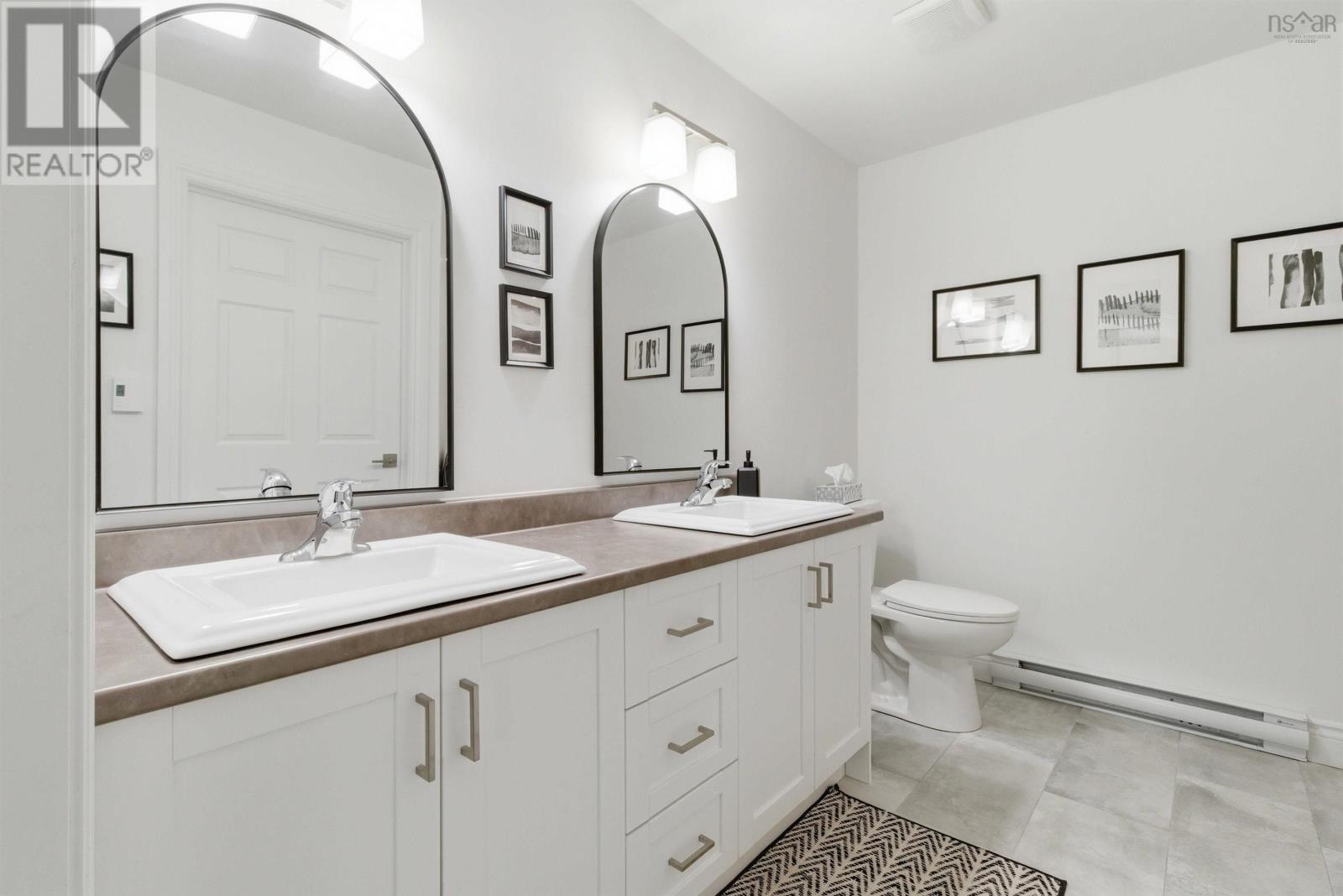 8 Goldenrod Court - 21