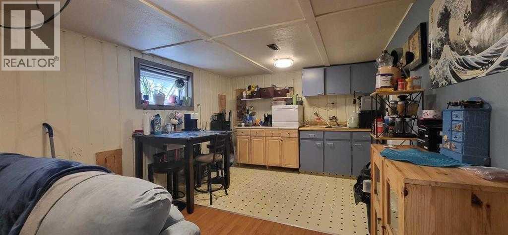 2001 10 Avenue S - 19