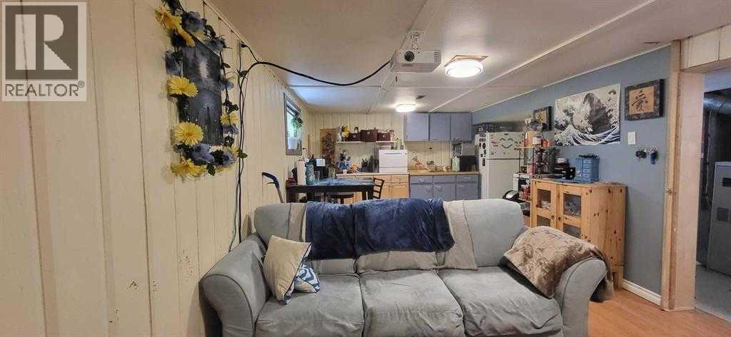 2001 10 Avenue S - 21