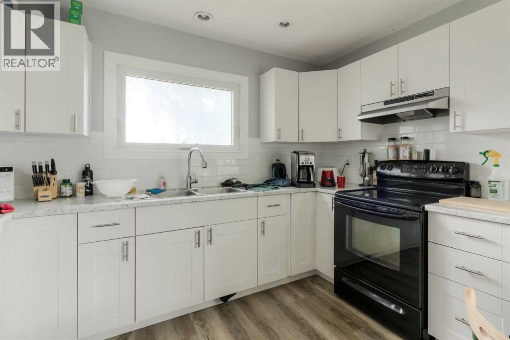 2001 10 Avenue S - 6