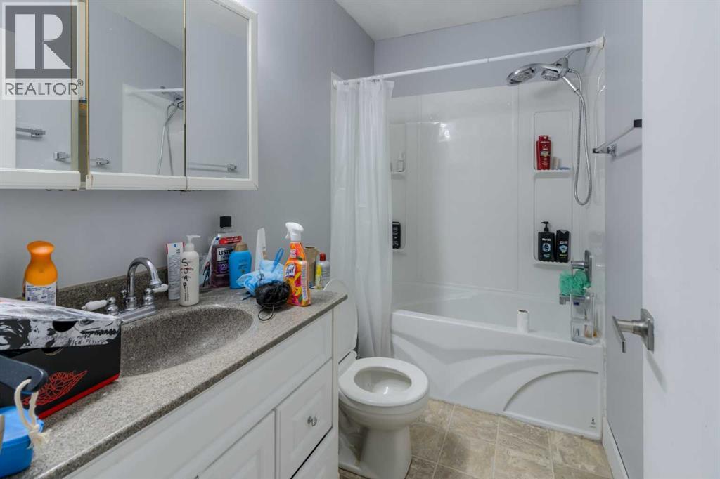 2001 10 Avenue S - 12