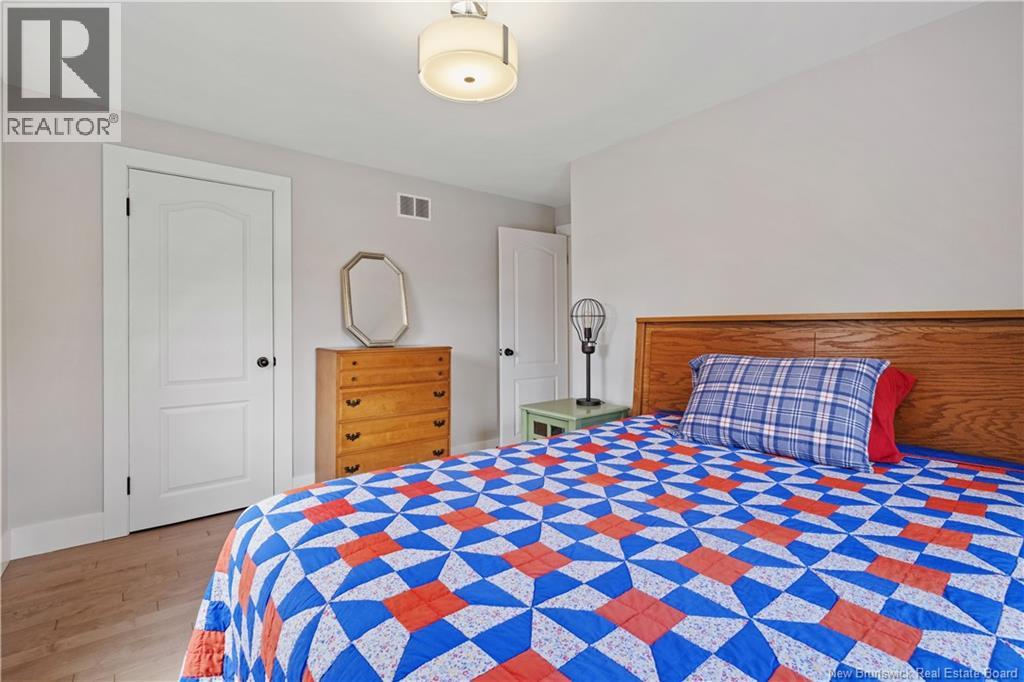 68-70 Arlington Drive - Image 37