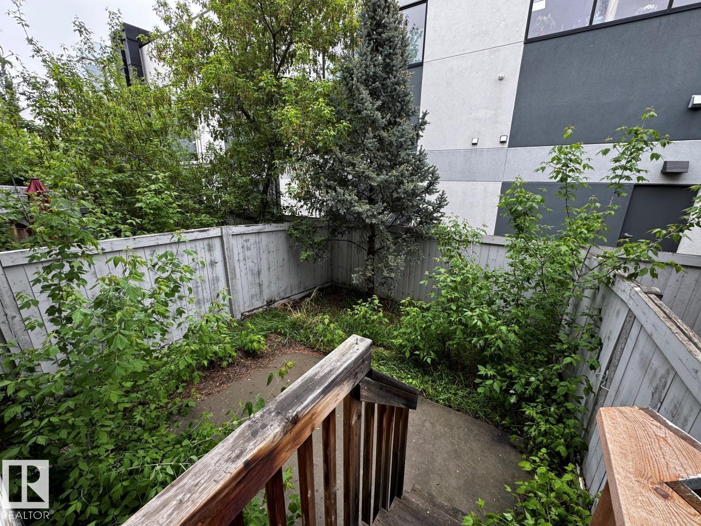 #6 1820 34 AV NW - 20