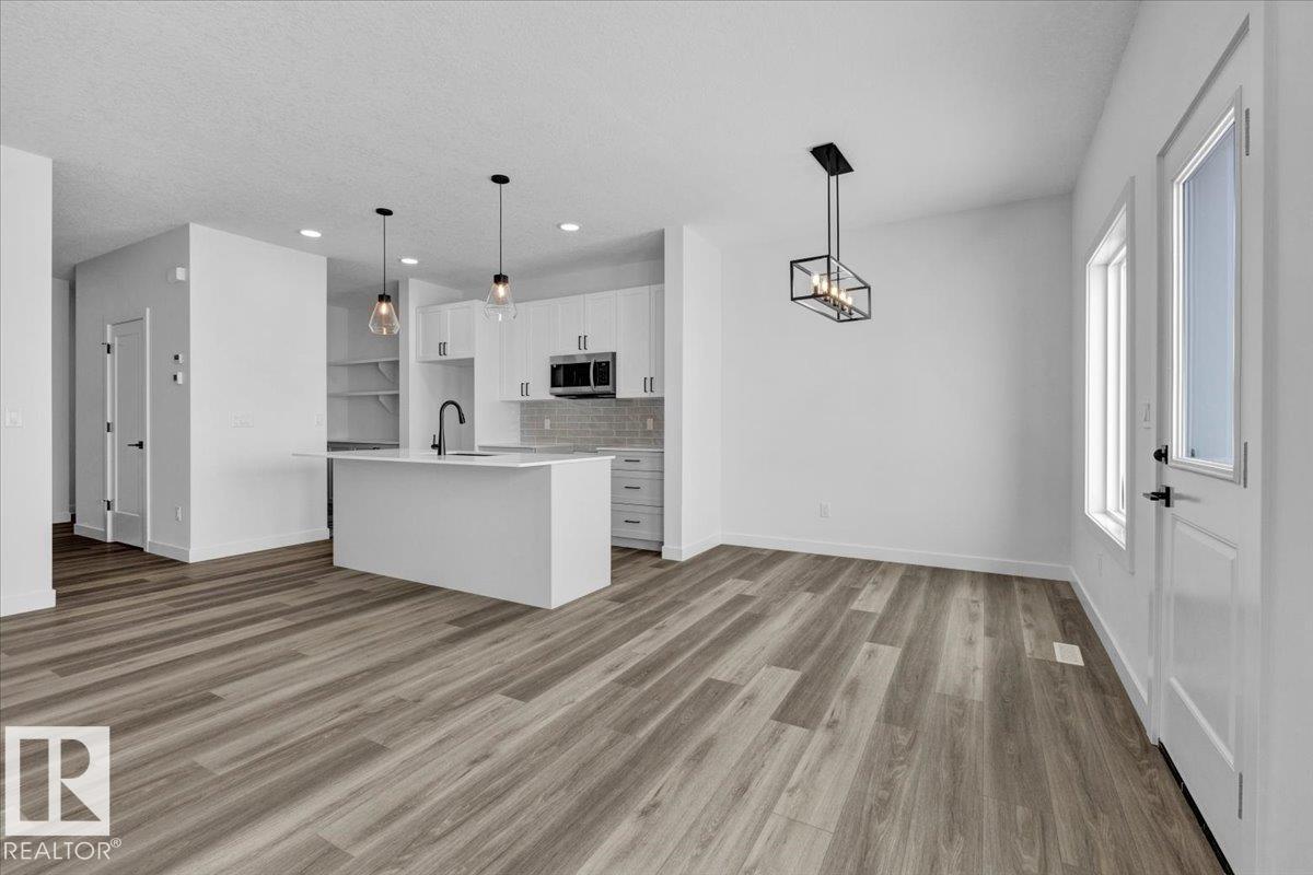 139 CALEDON CR - 16
