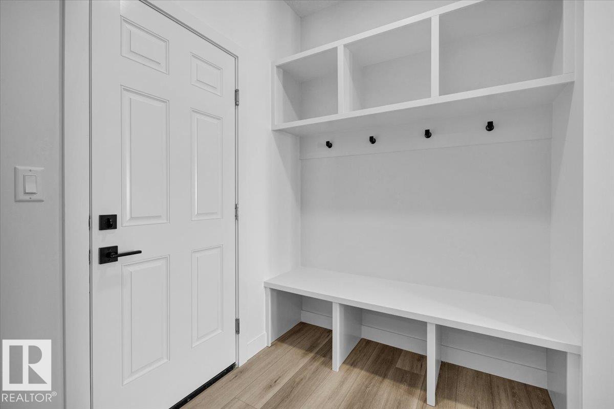 139 CALEDON CR - 18
