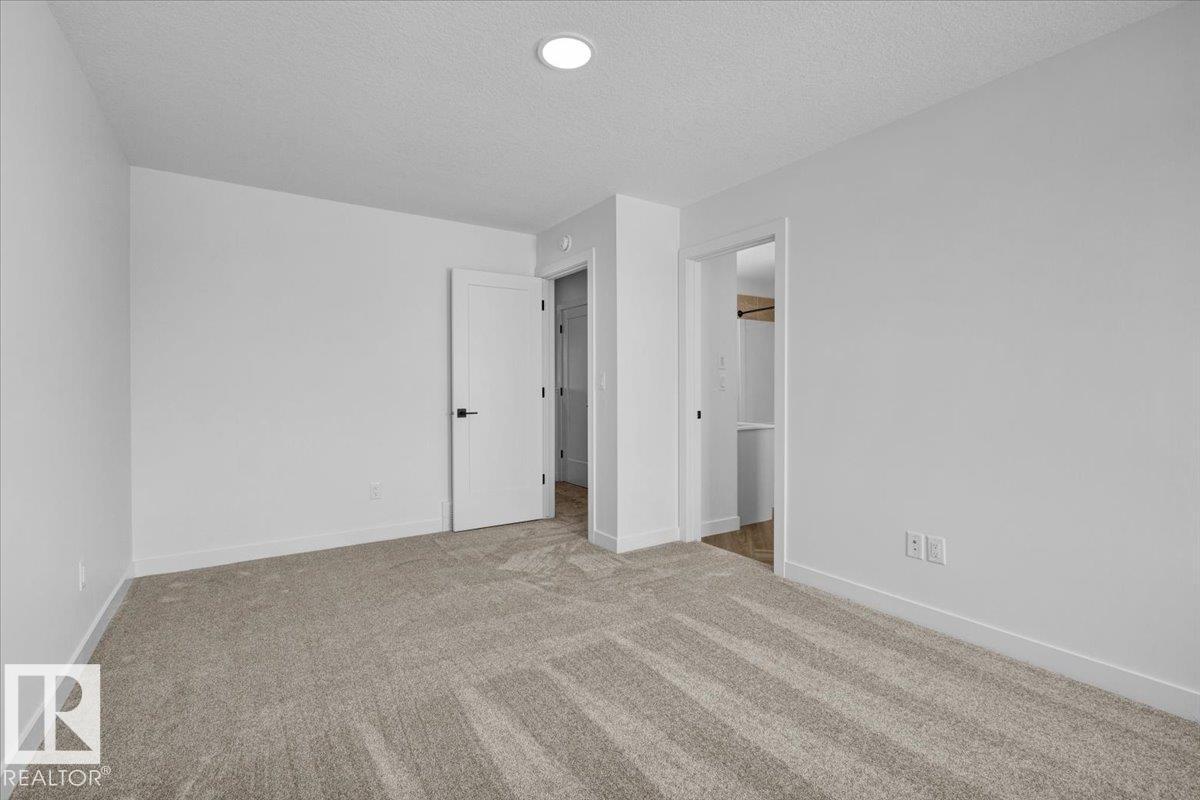 139 CALEDON CR - Image 29