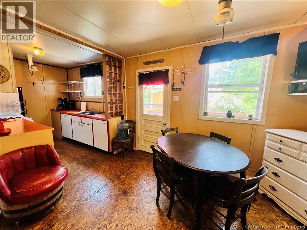2147 Tweedside Road - 8