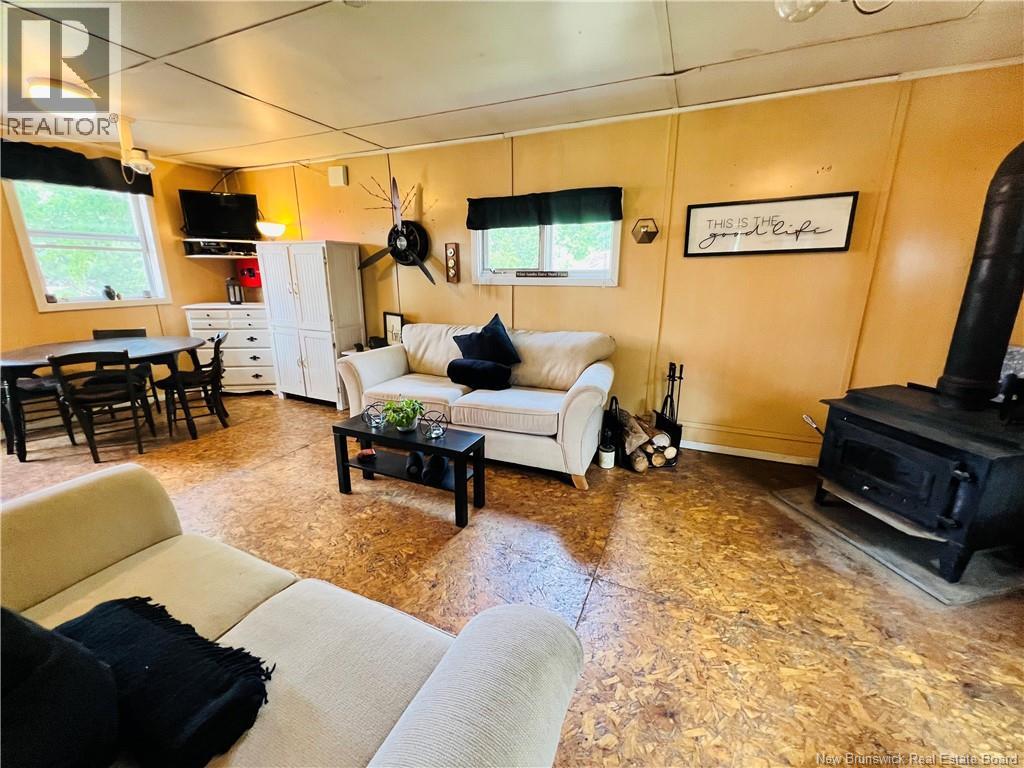 2147 Tweedside Road - 24