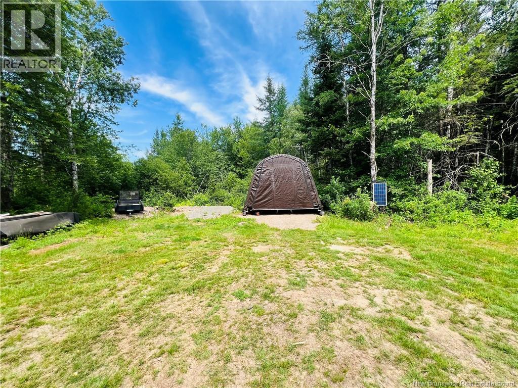 2147 Tweedside Road - 42