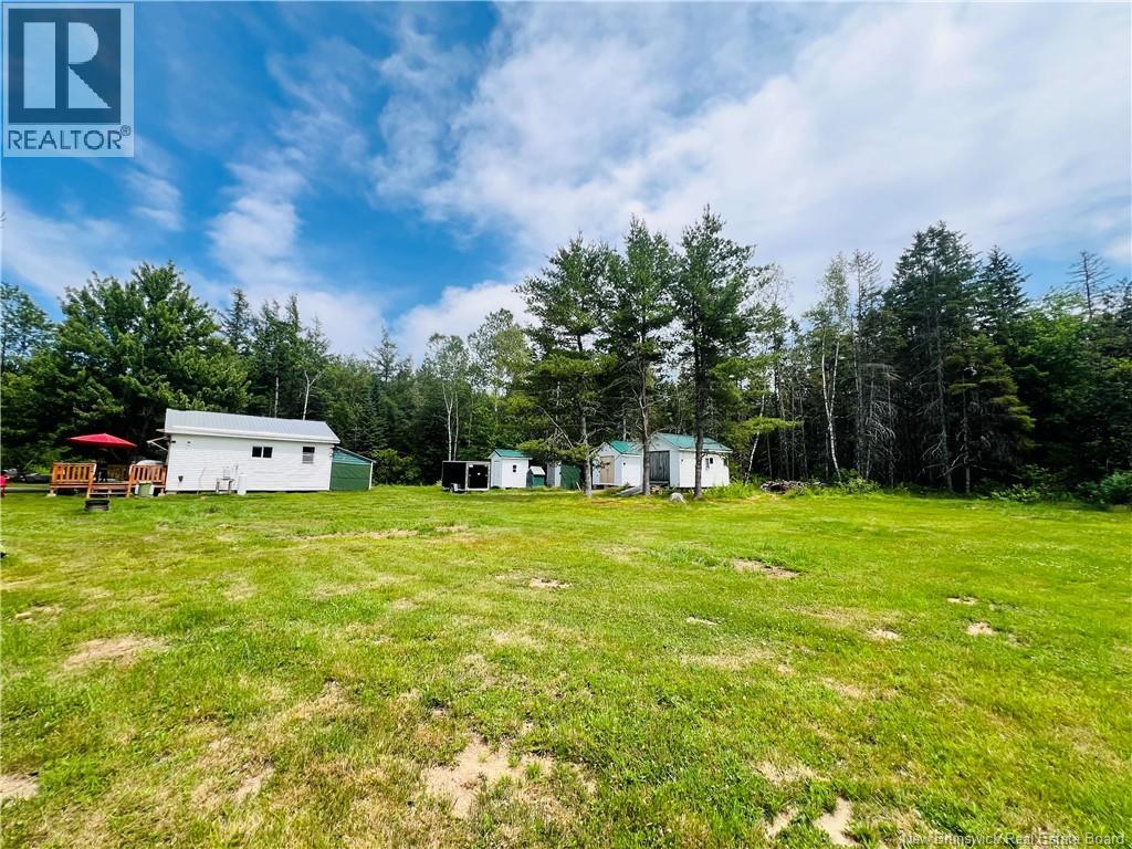 2147 Tweedside Road - Image 38