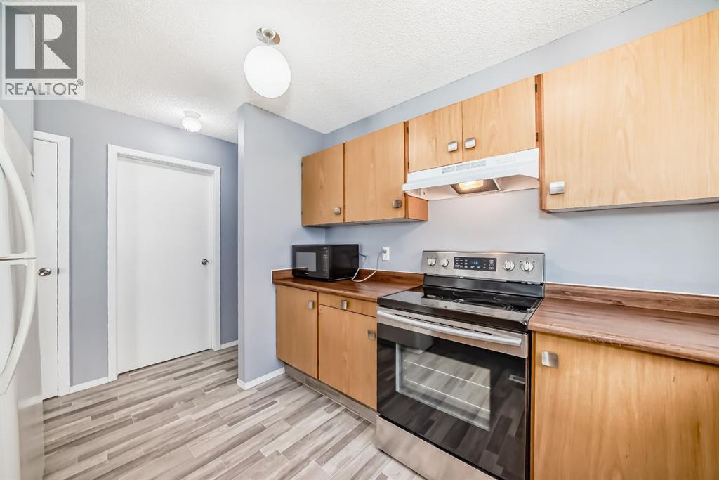 #46 3015 51 Street SW - 8