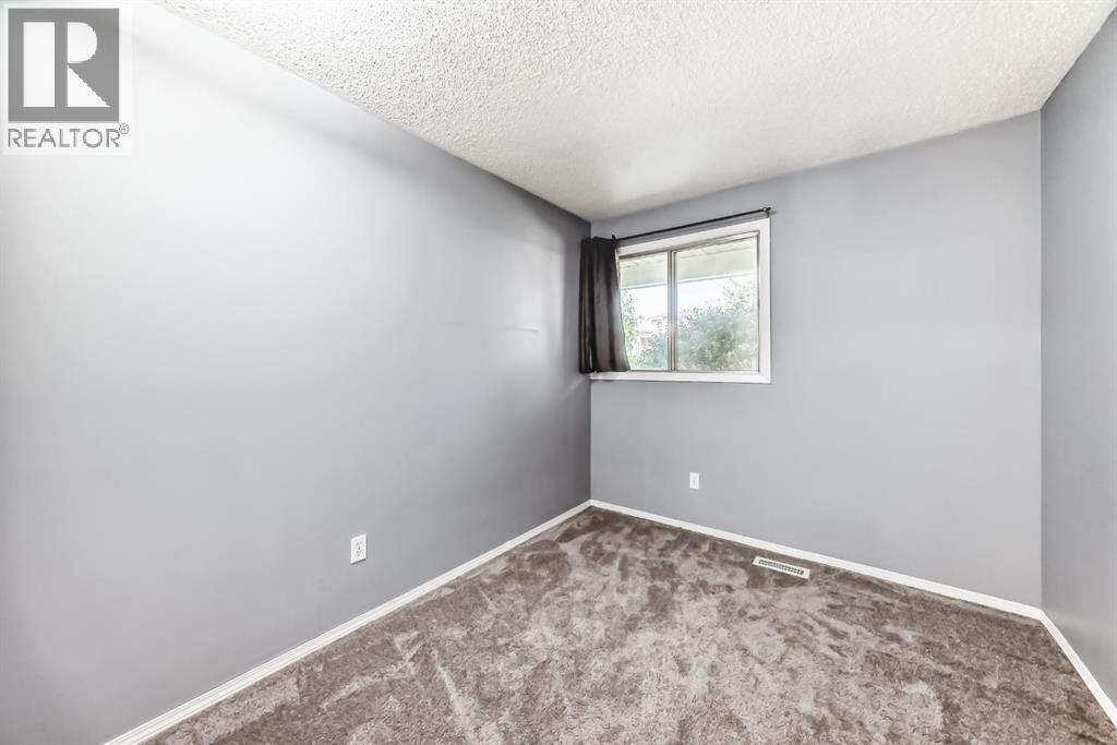 #46 3015 51 Street SW - 18