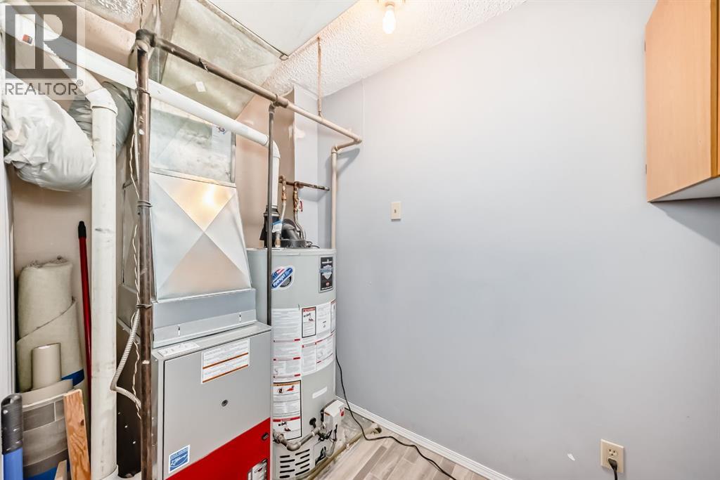 #46 3015 51 Street SW - 21
