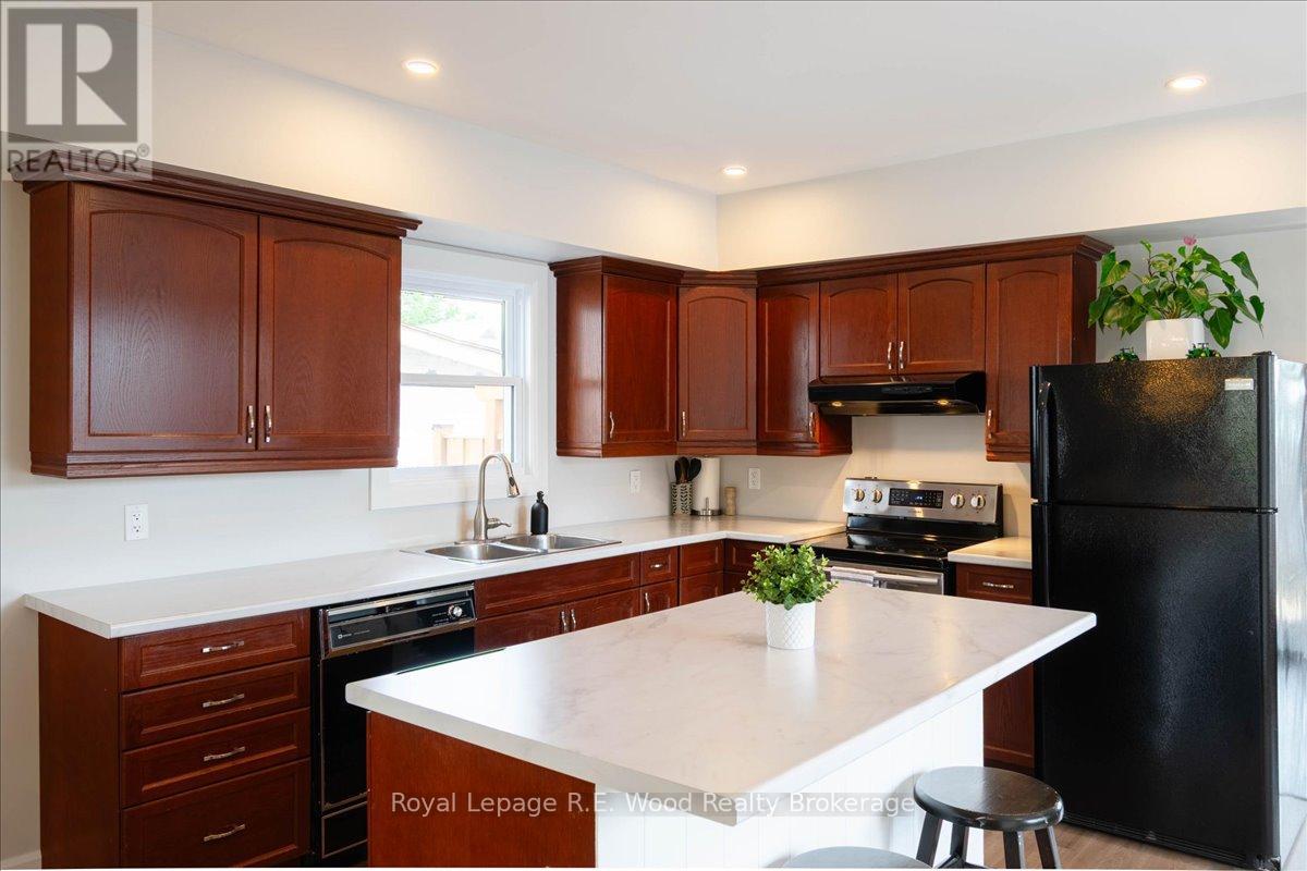 34 KING STREET - 11