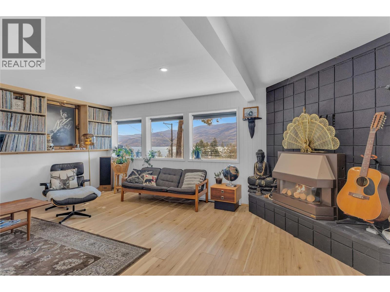 3991 Desert Pines Avenue - 36