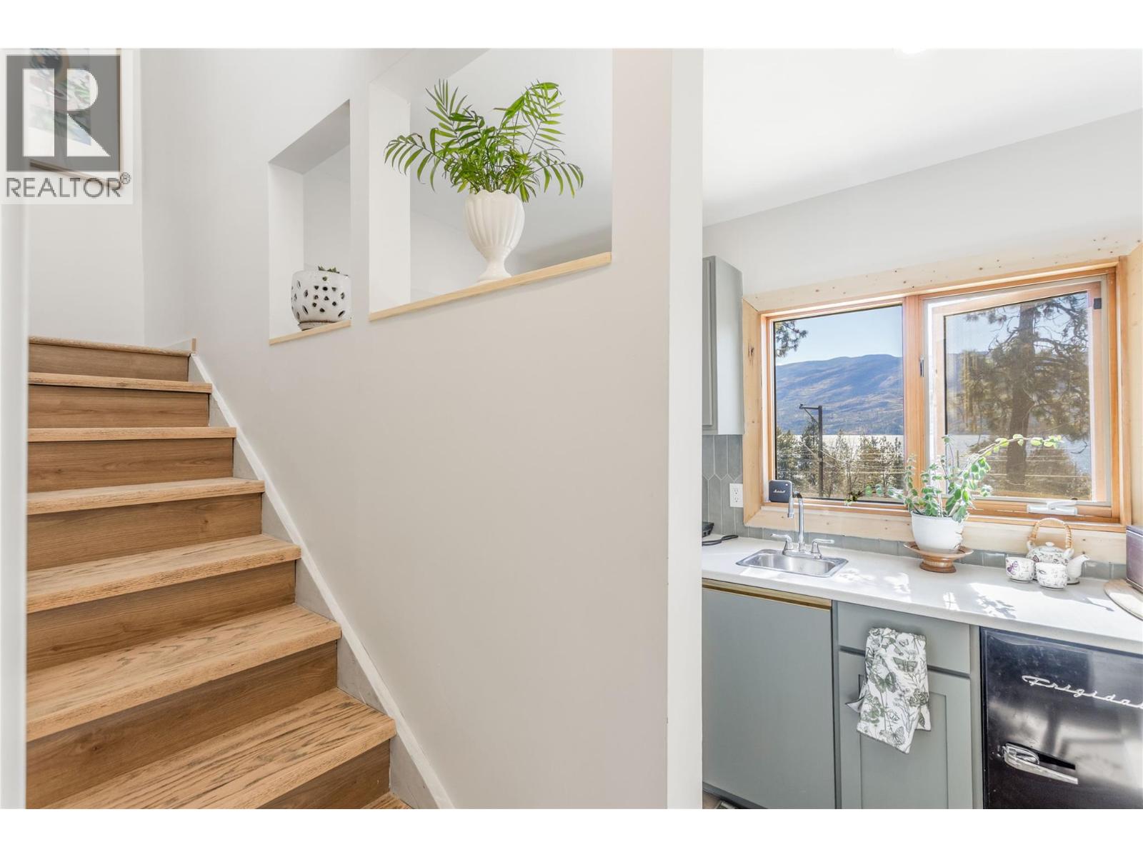 3991 Desert Pines Avenue - 45