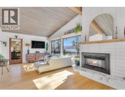 4pc Ensuite bath - 3991 Desert Pines Avenue, Peachland, BC V0H1X2 Photo 10