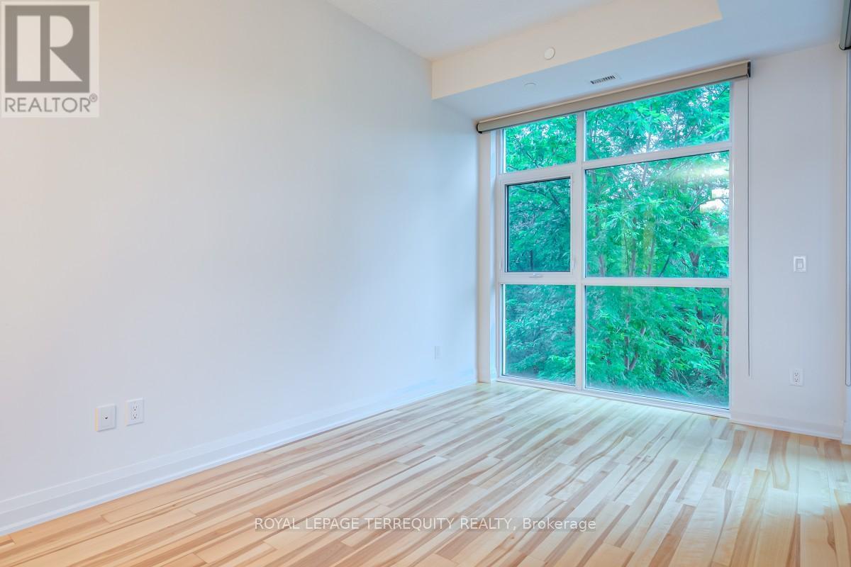 #230 8763 BAYVIEW AVENUE - 20