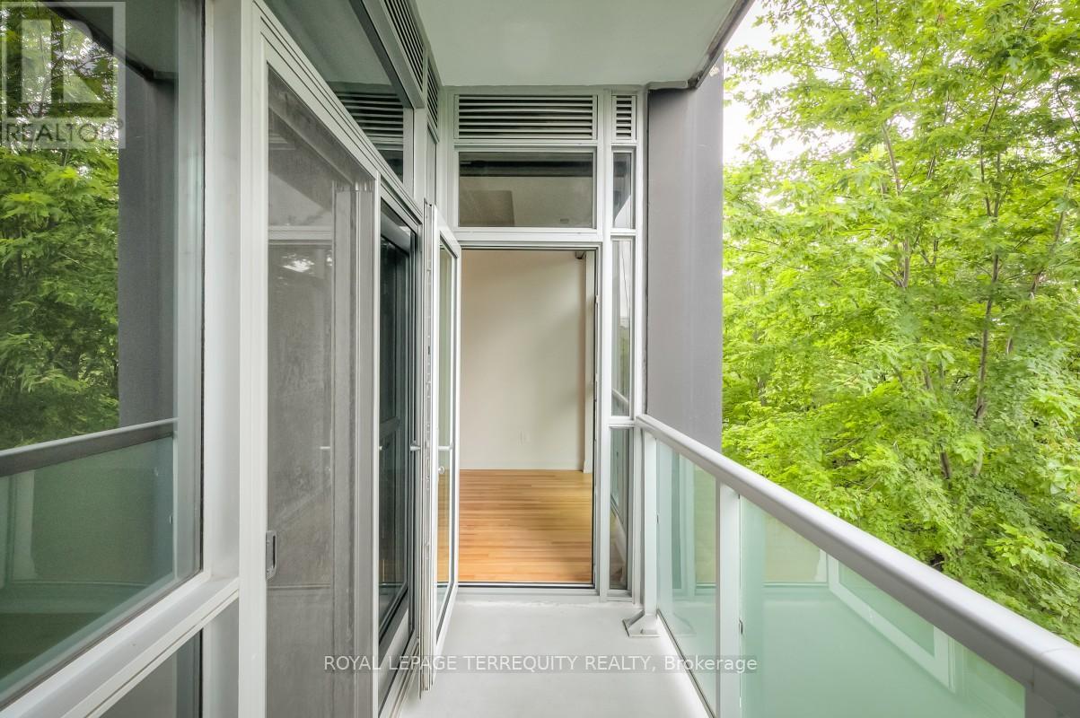 #230 8763 BAYVIEW AVENUE - 30