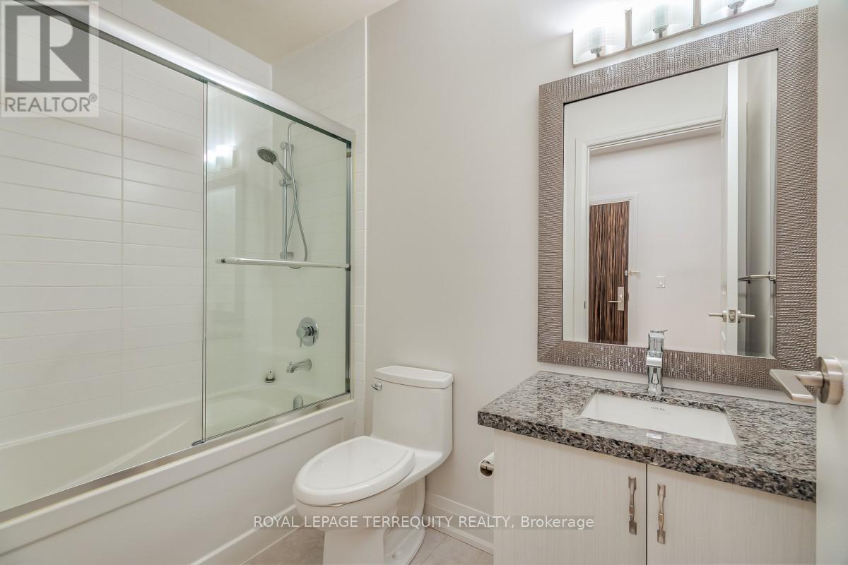 #230 8763 BAYVIEW AVENUE - 31