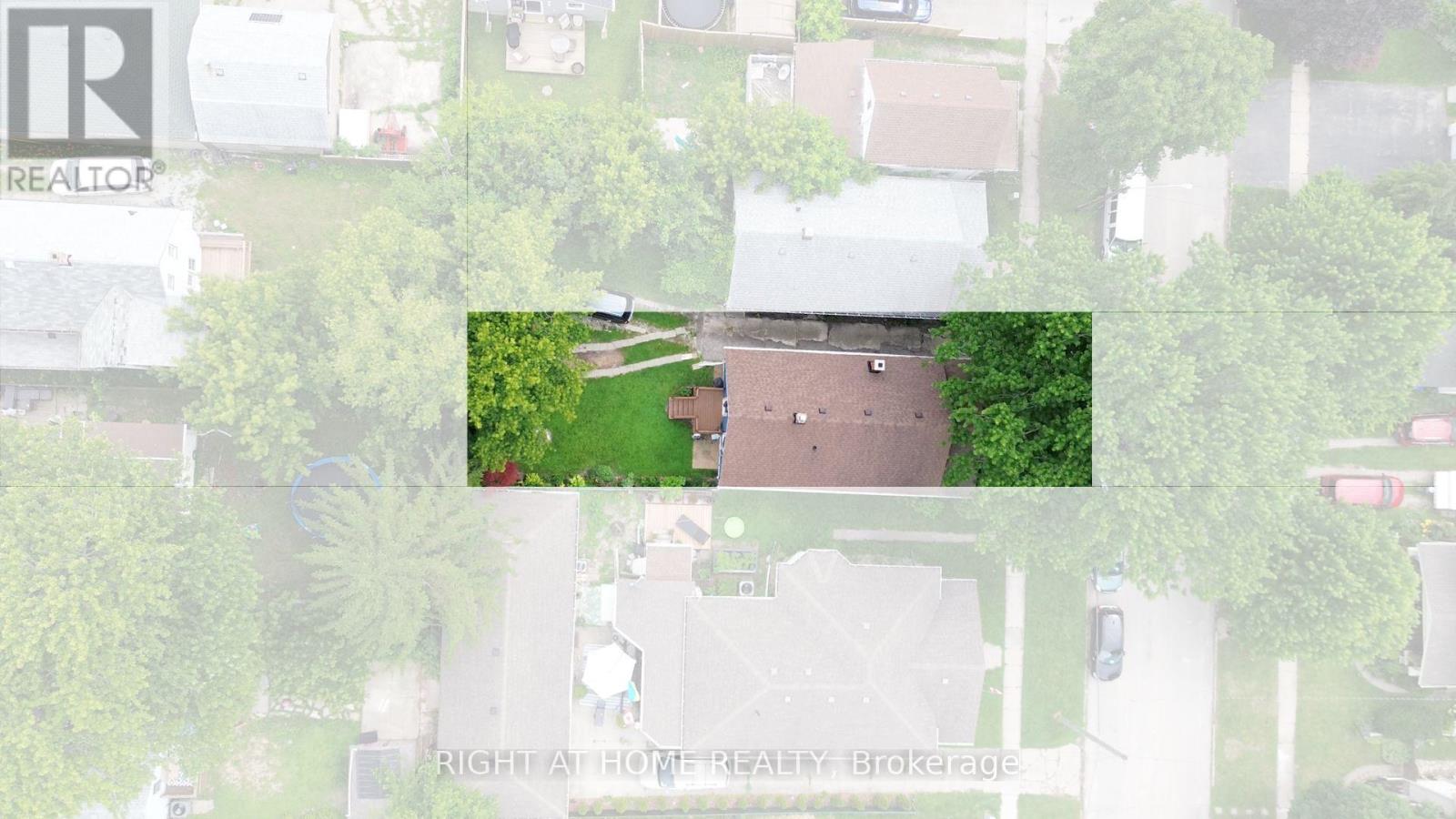 114 COLLEGE AVENUE - 33