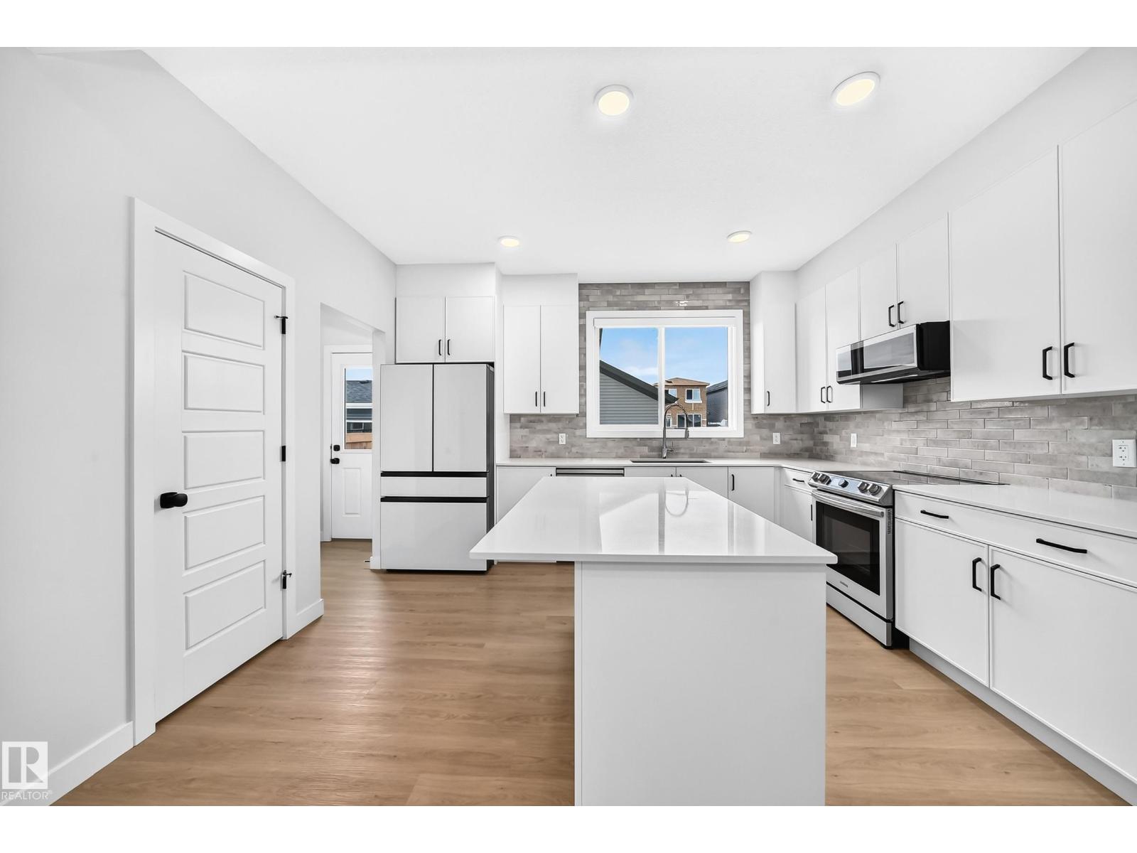 2332 159 ST SW - 11